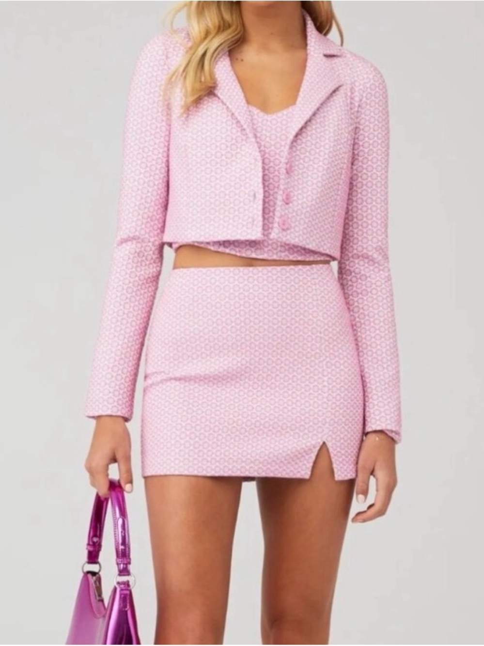 Show Me Your MuMu Light Pink daisy Mini Skirt size small